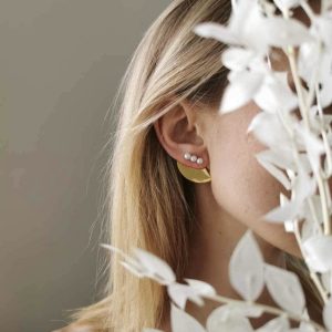 Sæt: Triple Pearl Stud + Arch Polished (Gold Coloured)