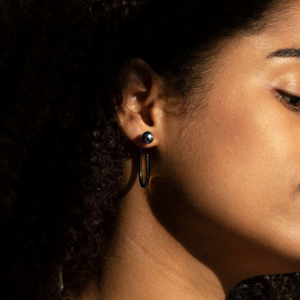 Sæt: Oval Hoop + Ash Grey Pearl (Black)