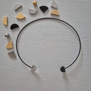 Sæt: Halskæde + 4 endestykker (Black colour/Mix)